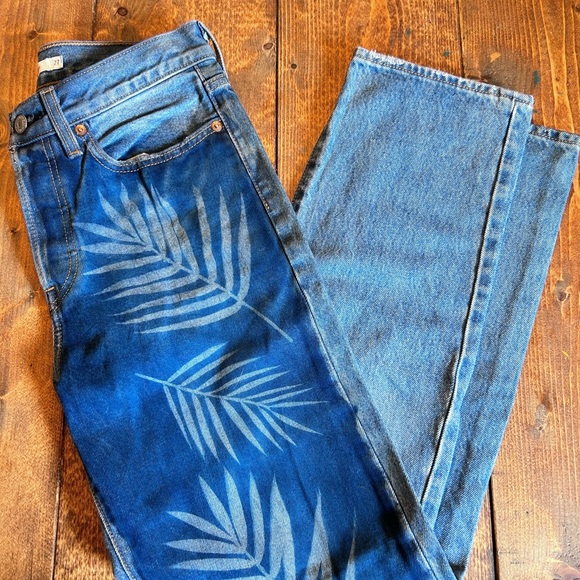 Levi’s Cyanotype Fern Jeans - Picture 8 of 8